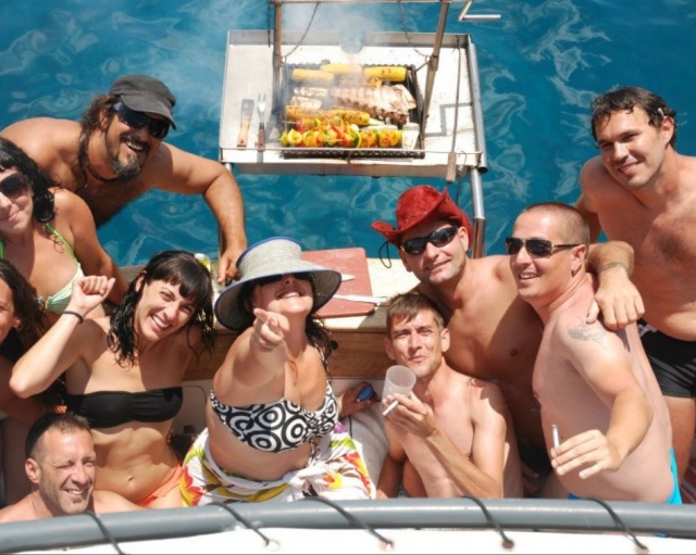 Preparando comida en el barco